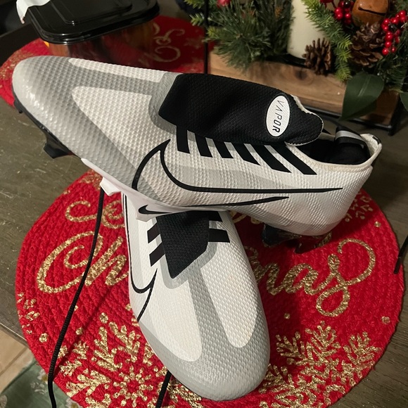 Nike Vapor Edge Pro 360 White Black Pure Platinum
Football Cleats Men Sz 12 new - Picture 2 of 7